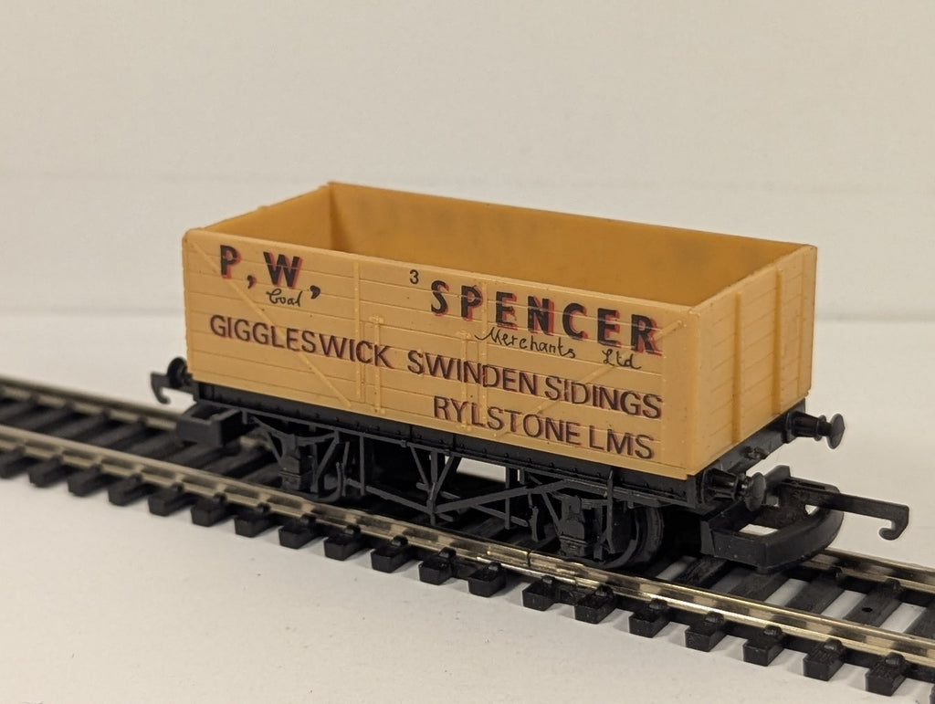 Lima OO Gauge P.W. Spencer 5-Plank Wagon Open Wagon 3 P.W. Spencer Yellow