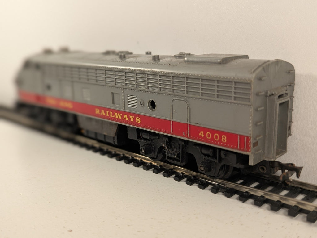 Tri-ang OO Gauge R57 Transcontinental B-B Diesel Dummy Locomotive