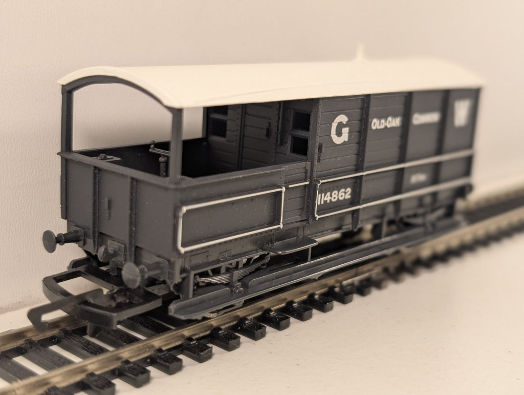Hornby R6077B OO Gauge GWR Toad Brake Van Old Oak