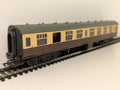 Kitmaster OO Gauge BR Mk1 Corridor Coach Chocolate & Cream
