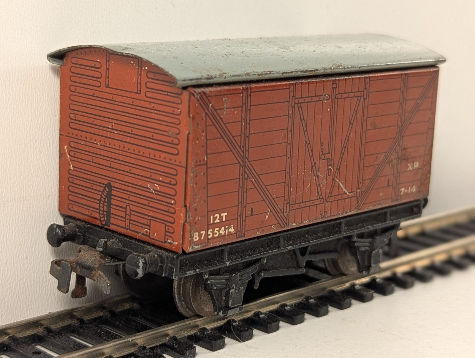 Hornby Dublo BR 12 Ton Goods Van OO Gauge