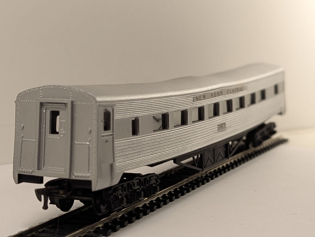 Graham Farish OO Gauge New York Central Coach Silver - Wrong Box