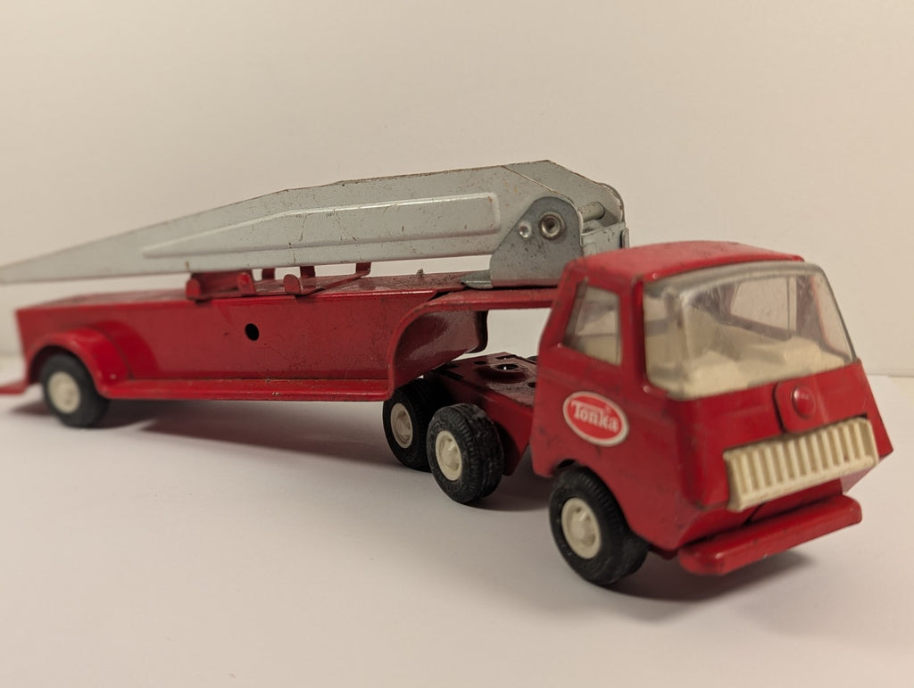 Tonka Pressed Steel Miniature Aerial Ladder Fire Truck