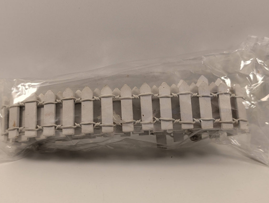 OO Gauge White Picket Fence – Scenic Accessory