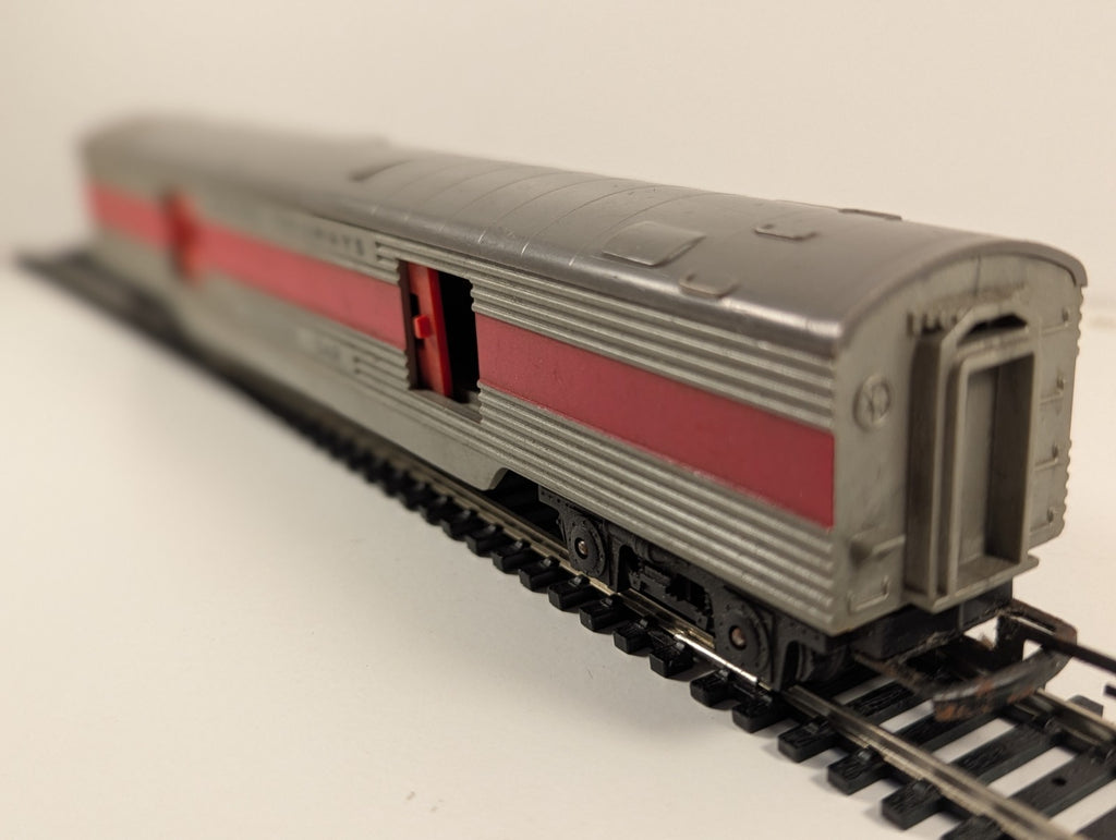 Tri-ang OO Gauge R130 Transcontinental Baggage Car