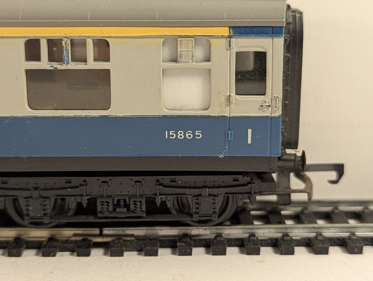 Tri-ang OO Gauge BR Mk1 Coach Passenger Coach M7071 / 15865