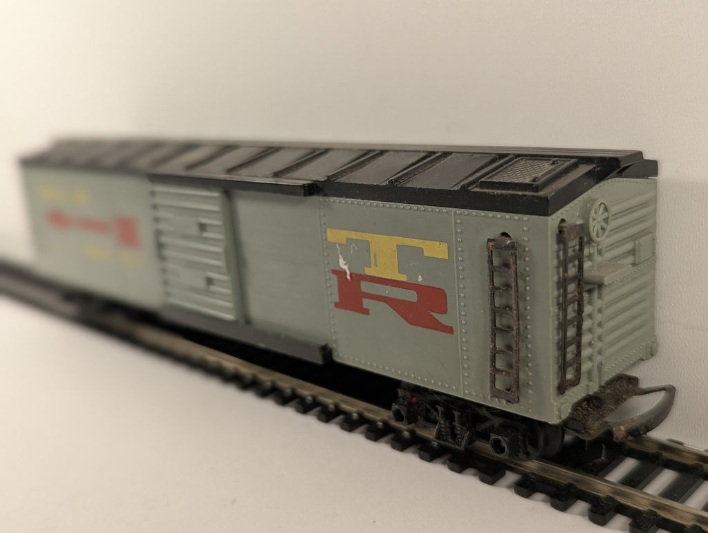 Tri-ang OO Gauge Transcontinental Bogie Box Car Goods Wagon TR 2703