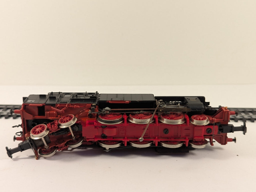 Rivarossi HO Gauge DB BR 77 122 Tank Locomotive Poor Runner