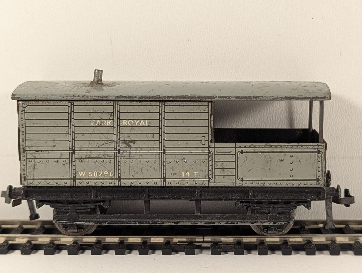 Hornby Dublo OO Gauge D1 Goods Brake Van Park Royal W68796 BR Grey