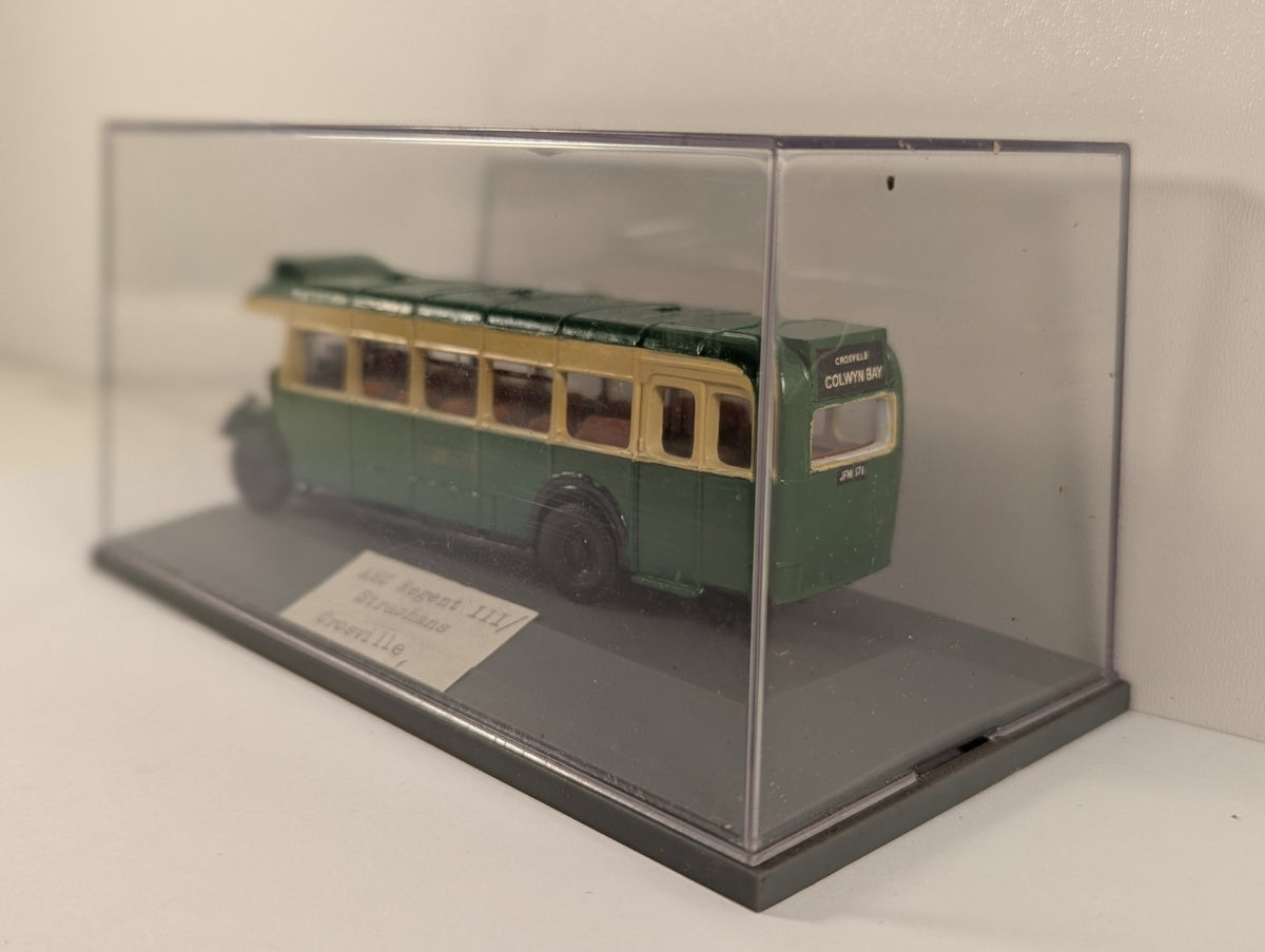 Corgi AEC Regent III Bus with Strachans Body – Crosville