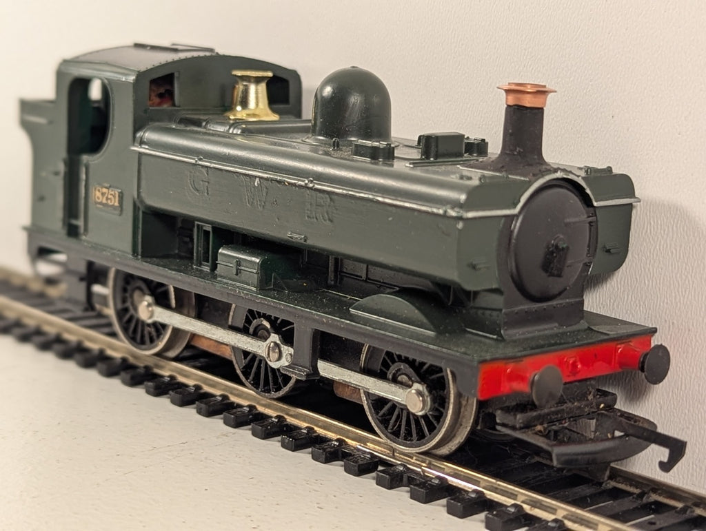 Tri-ang Hornby R300A GWR Class 57xx Pannier Tank Locomotive