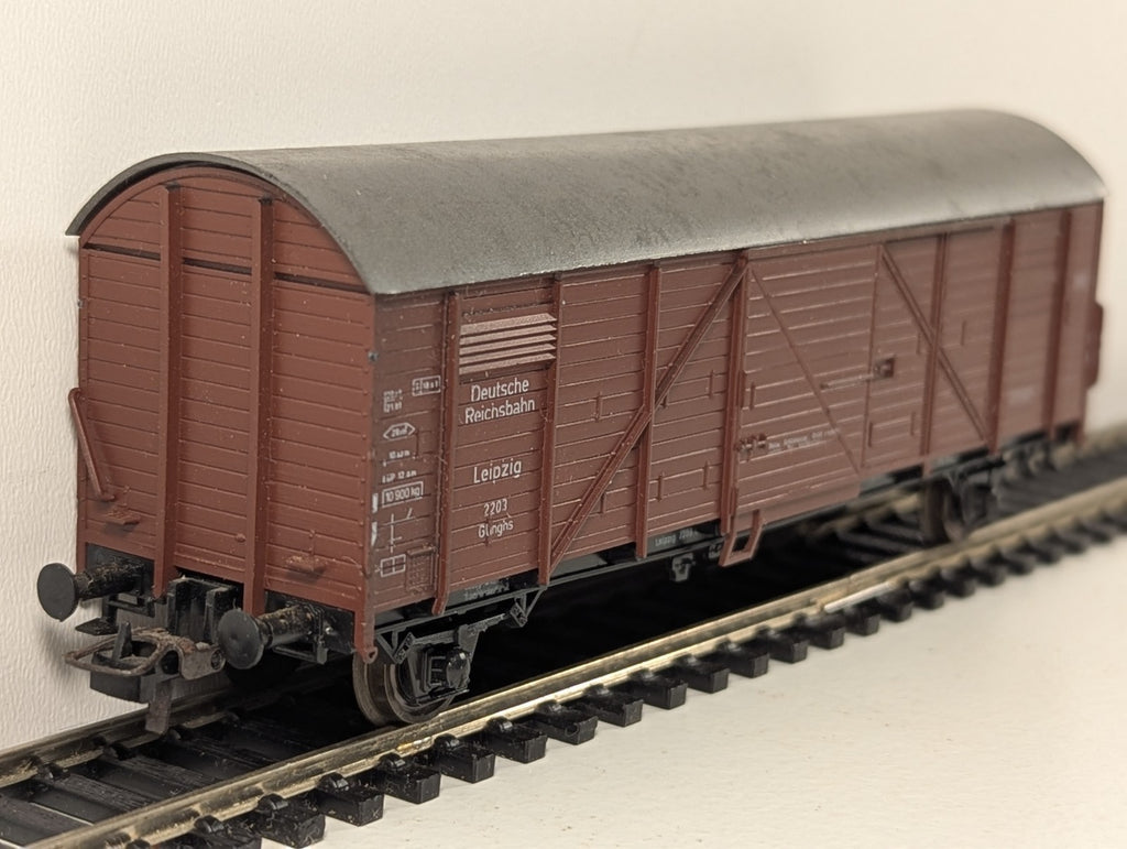 Roco Deutsche Bundesbahn Covered Goods Wagon Brown