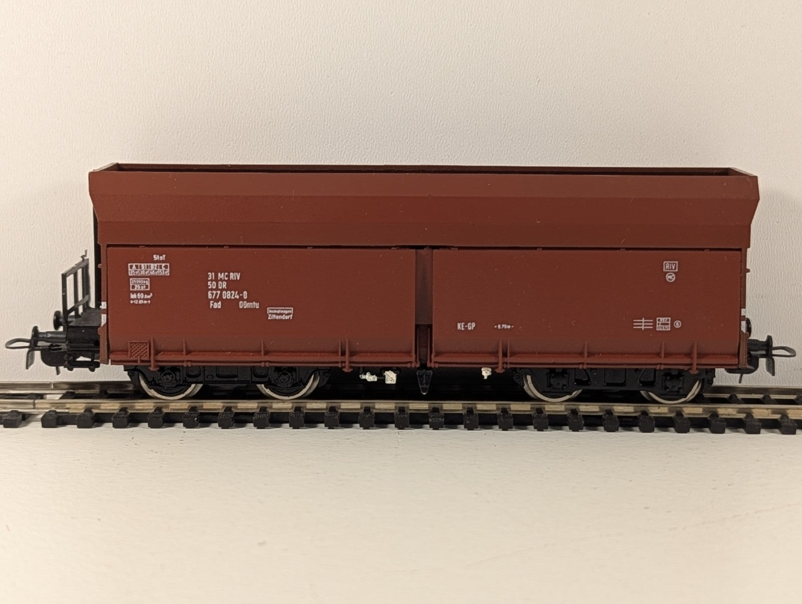 Piko 5-6426-01 HO Gauge DR Self-Unloading Hopper Wagon