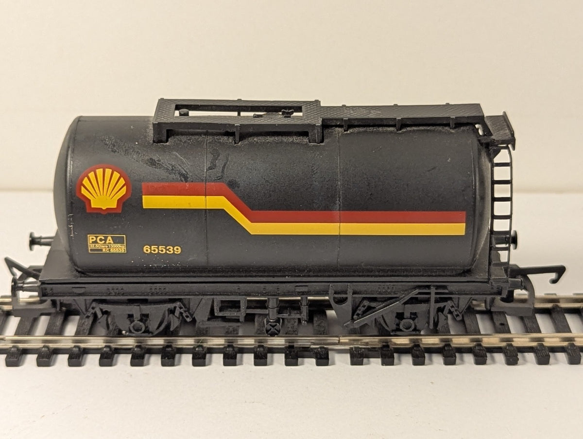 Hornby R6371 OO Gauge PCA Shell Petrol Tank Wagon