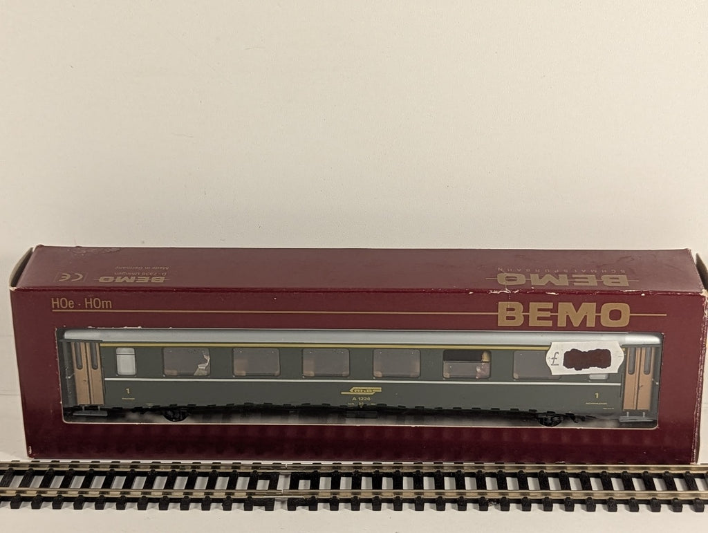 Bemo H0m RhB EW I 1st Class Coach A 1226 Passenger Coach RhB Green 3252 116