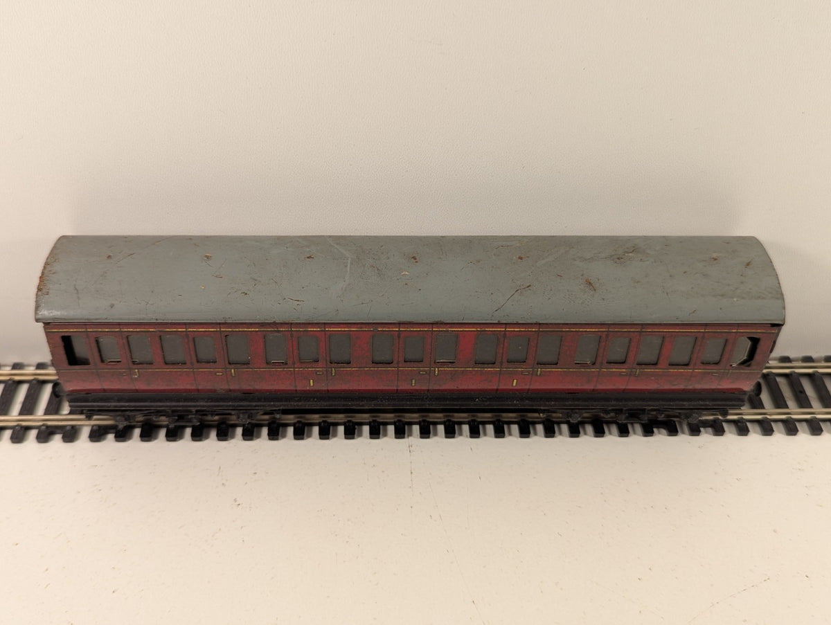 Hornby Dublo OO Gauge Tinplate Suburban Passenger Coach
