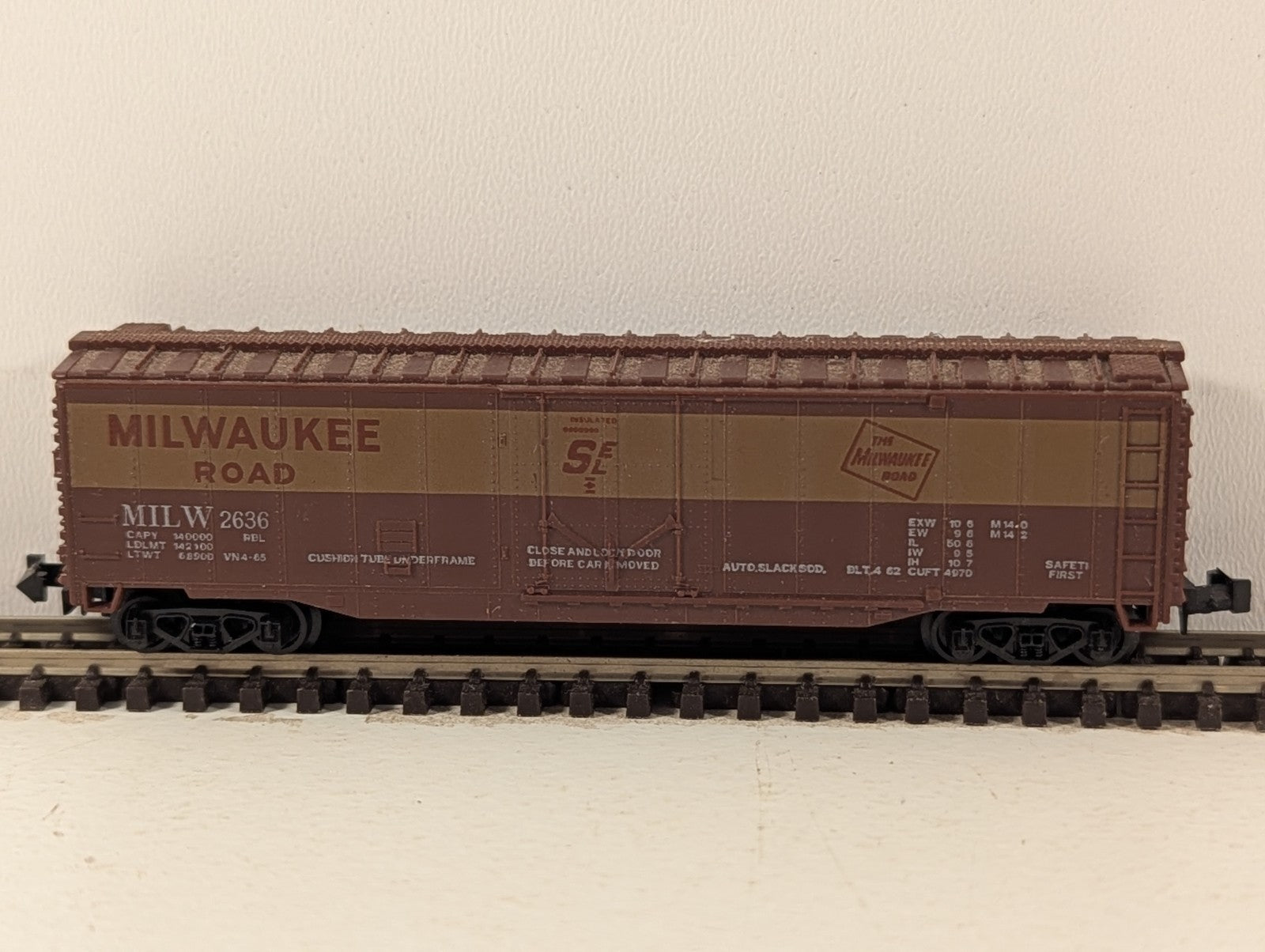 Lima N Gauge Milwaukee Road 51ft Mechanical Boxcar