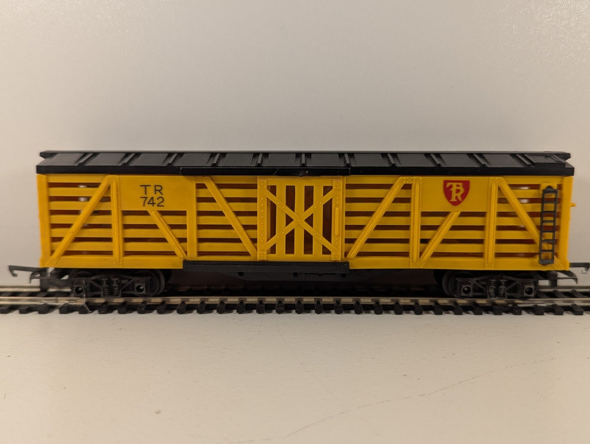 Tri-ang OO Gauge Transcontinental Stock Car TR742