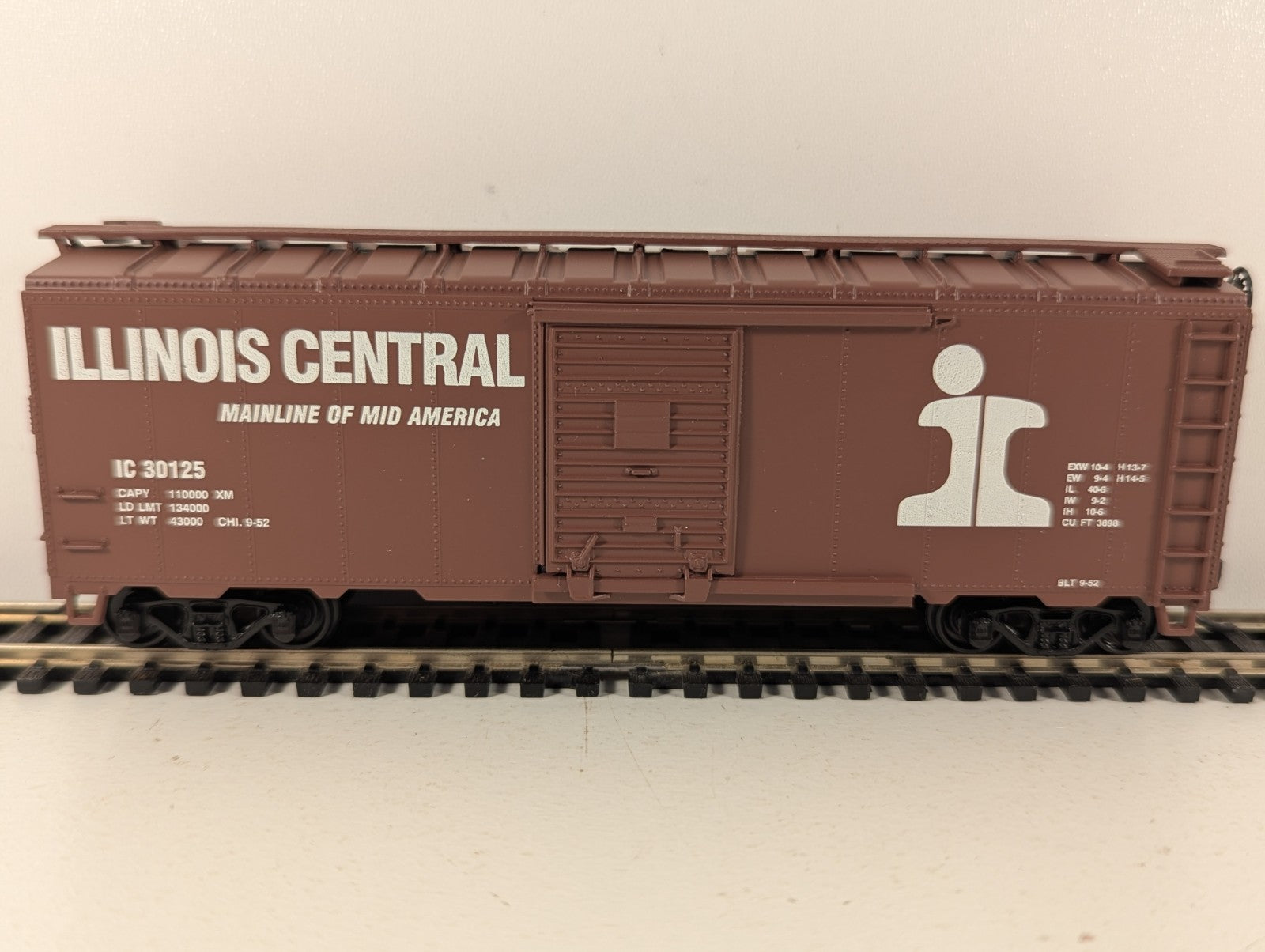 Athearn HO Gauge 40ft Box Car Boxcar IC 30125 Illinois Central 1207
