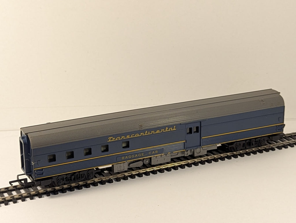 Tri-ang OO Gauge Transcontinental Baggage Car Passenger Coach