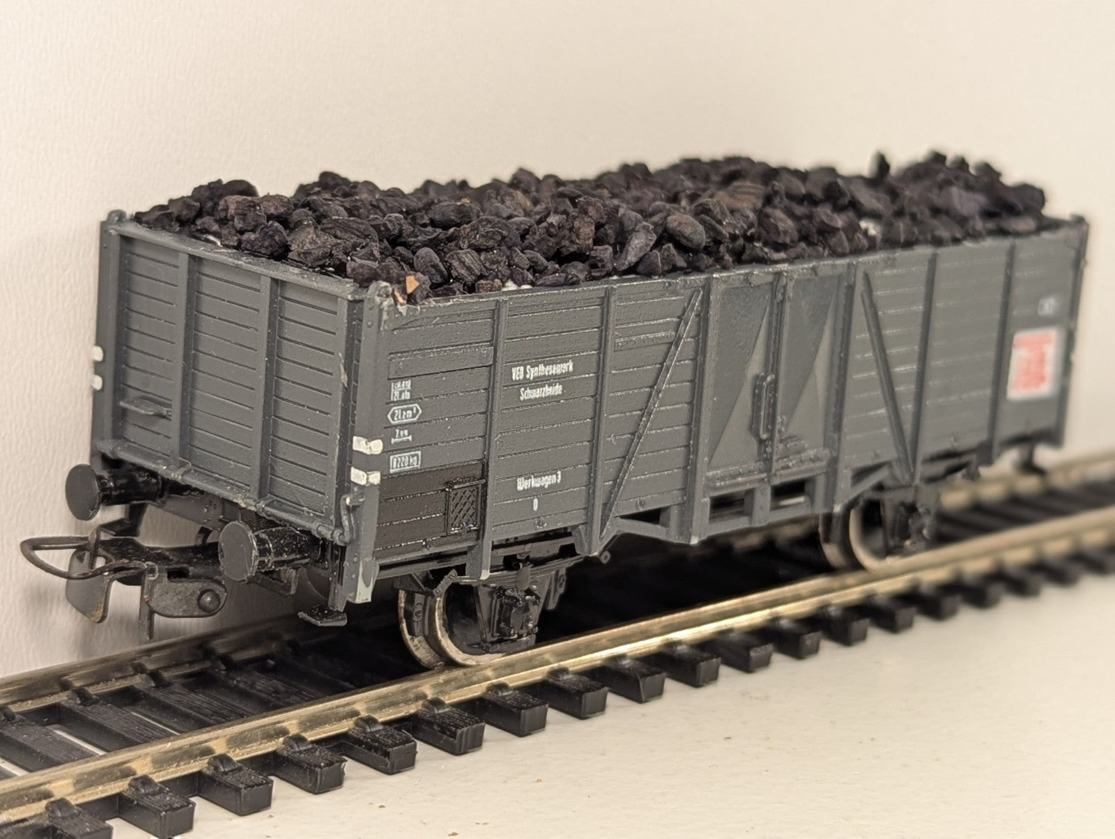 Roco 46320 HO Gauge VEB Synthesewerk Schwarzheide Open Wagon