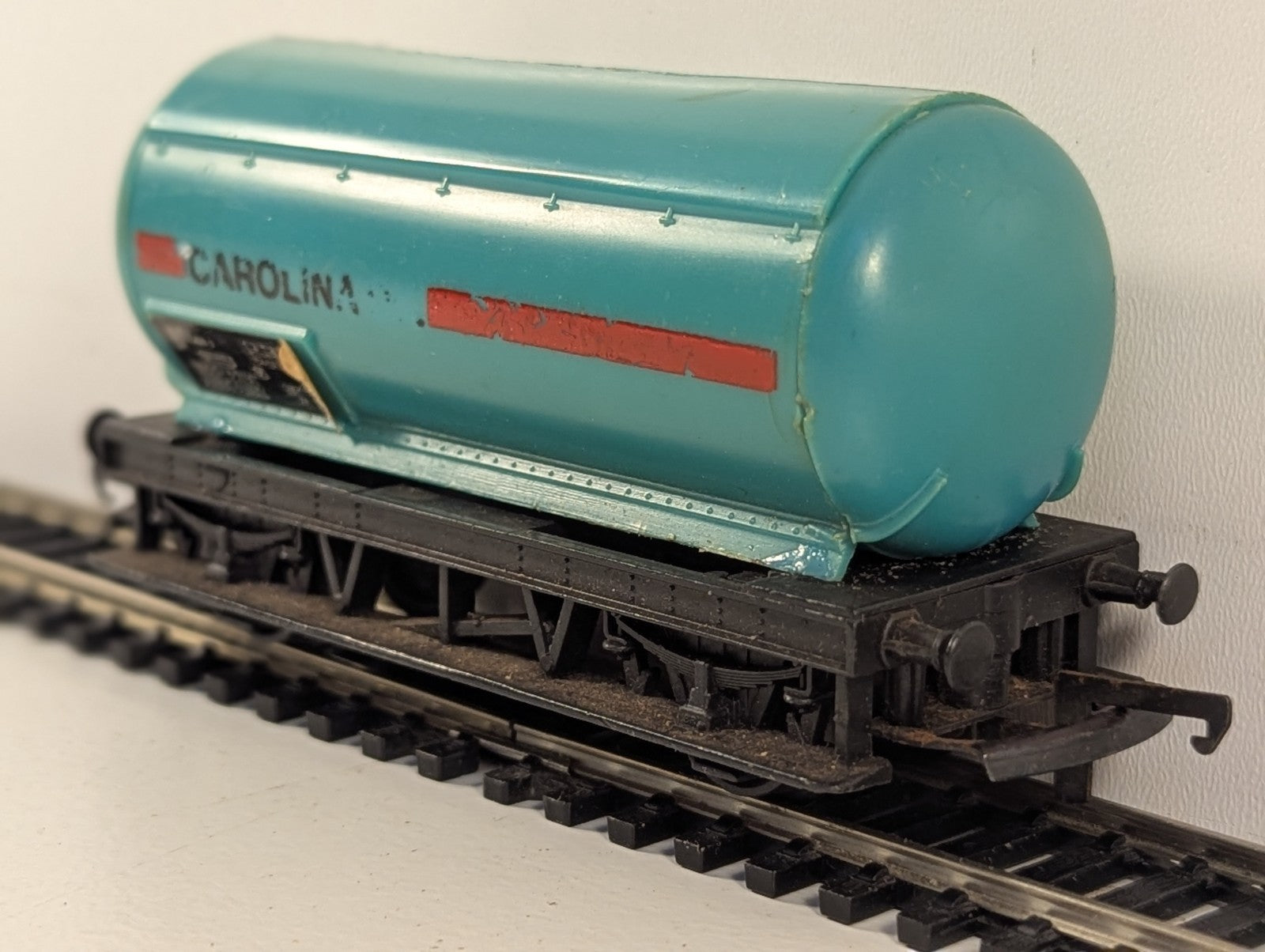 Tri-ang OO Gauge Green Tanker Wagon