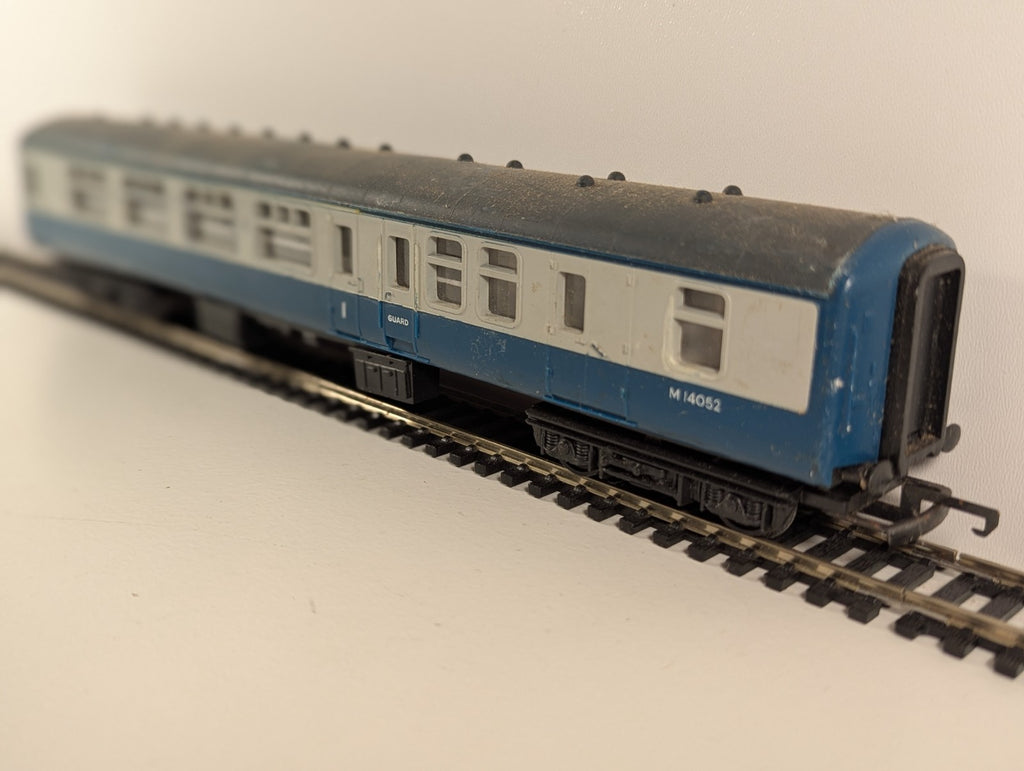 Hornby R922 BR Mk2 Inter-City Brake 2nd Class M14052