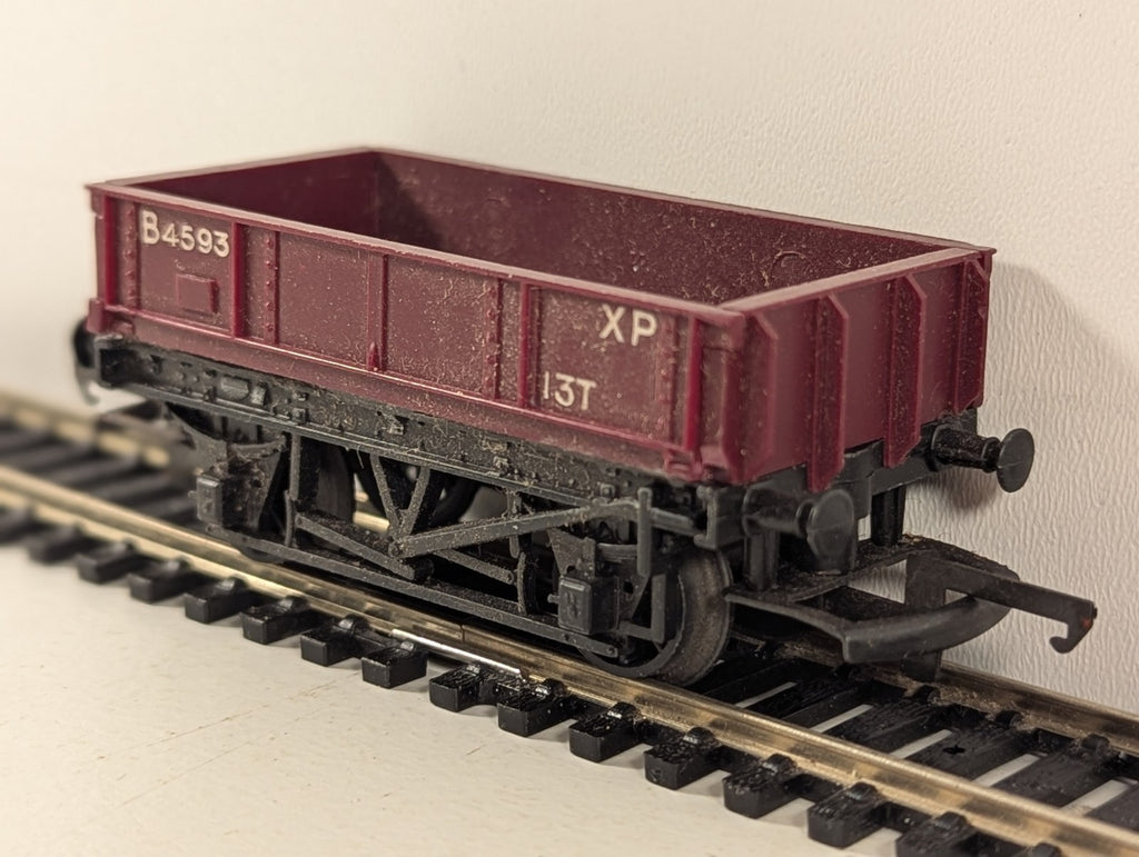 Tri-ang R113 OO Gauge Maroon Drop Side Goods Wagon