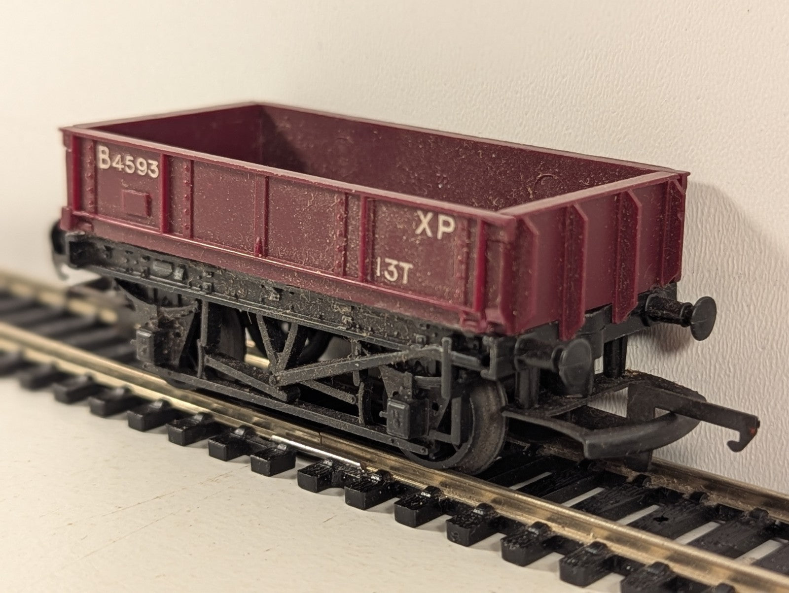 Tri-ang R113 OO Gauge Maroon Drop Side Goods Wagon