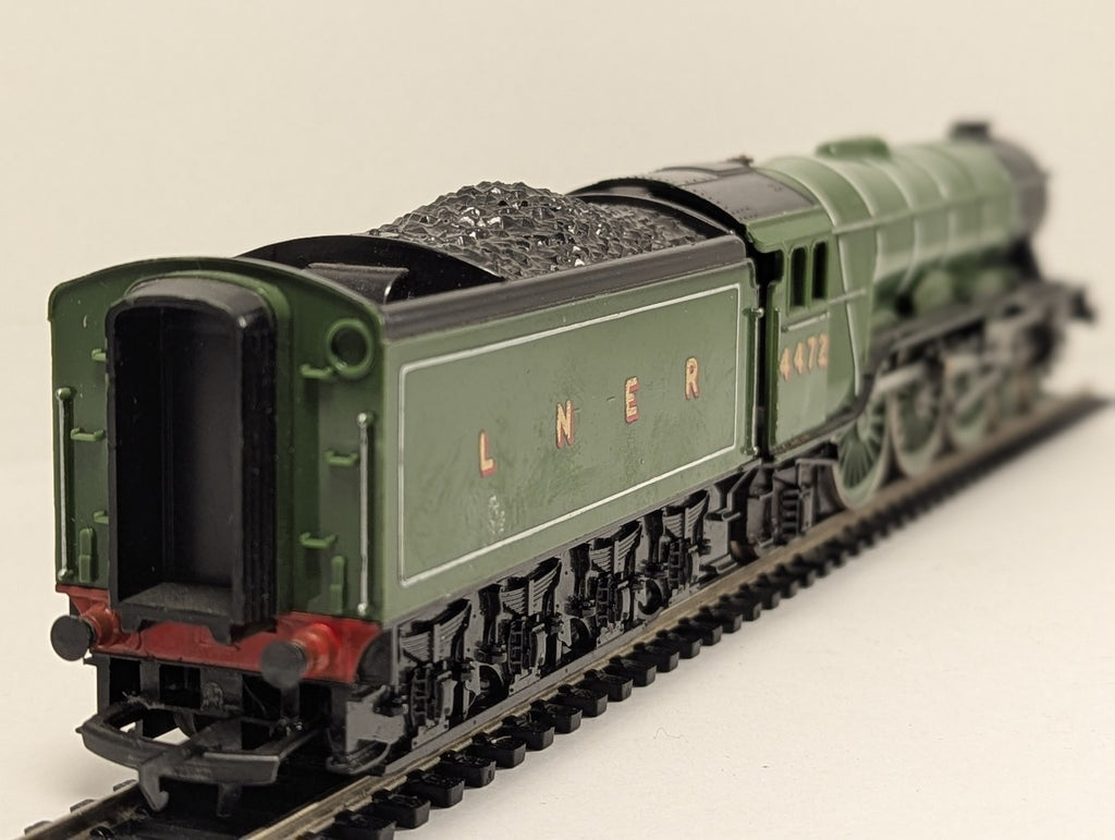 Hornby OO Gauge Class A3 4-6-2 'Flying Scotsman' Steam Locomotive 4472