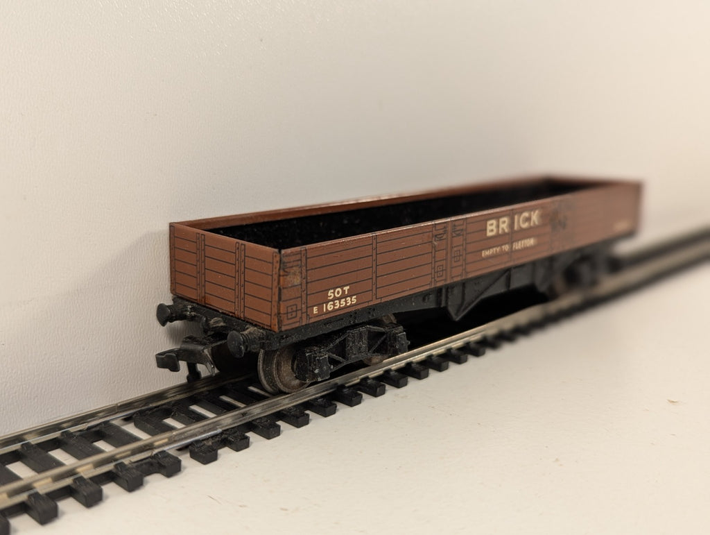 Hornby Dublo 32050 OO Gauge High Capacity Bogie Brick Wagon - Boxed