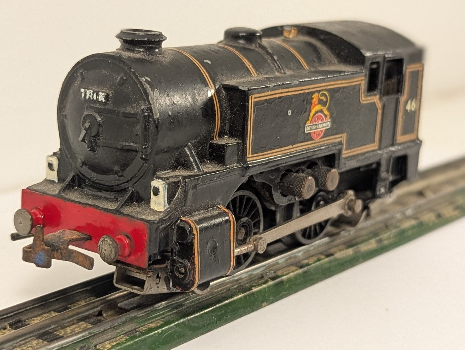 Trix Twin Railway OO Gauge BR Black 0-4-0 Tank Locomotive 46 - Spares