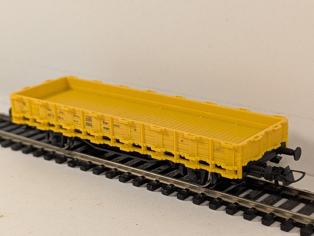 Roco HO Gauge Kranschutzwagen Goods Wagon 40 80 997 0 115-8 DB Yellow 56322