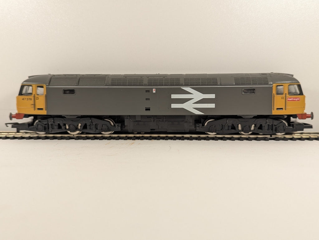 Hornby OO Gauge Class 47 Diesel Locomotive 47378 BR Railfreight Grey R319