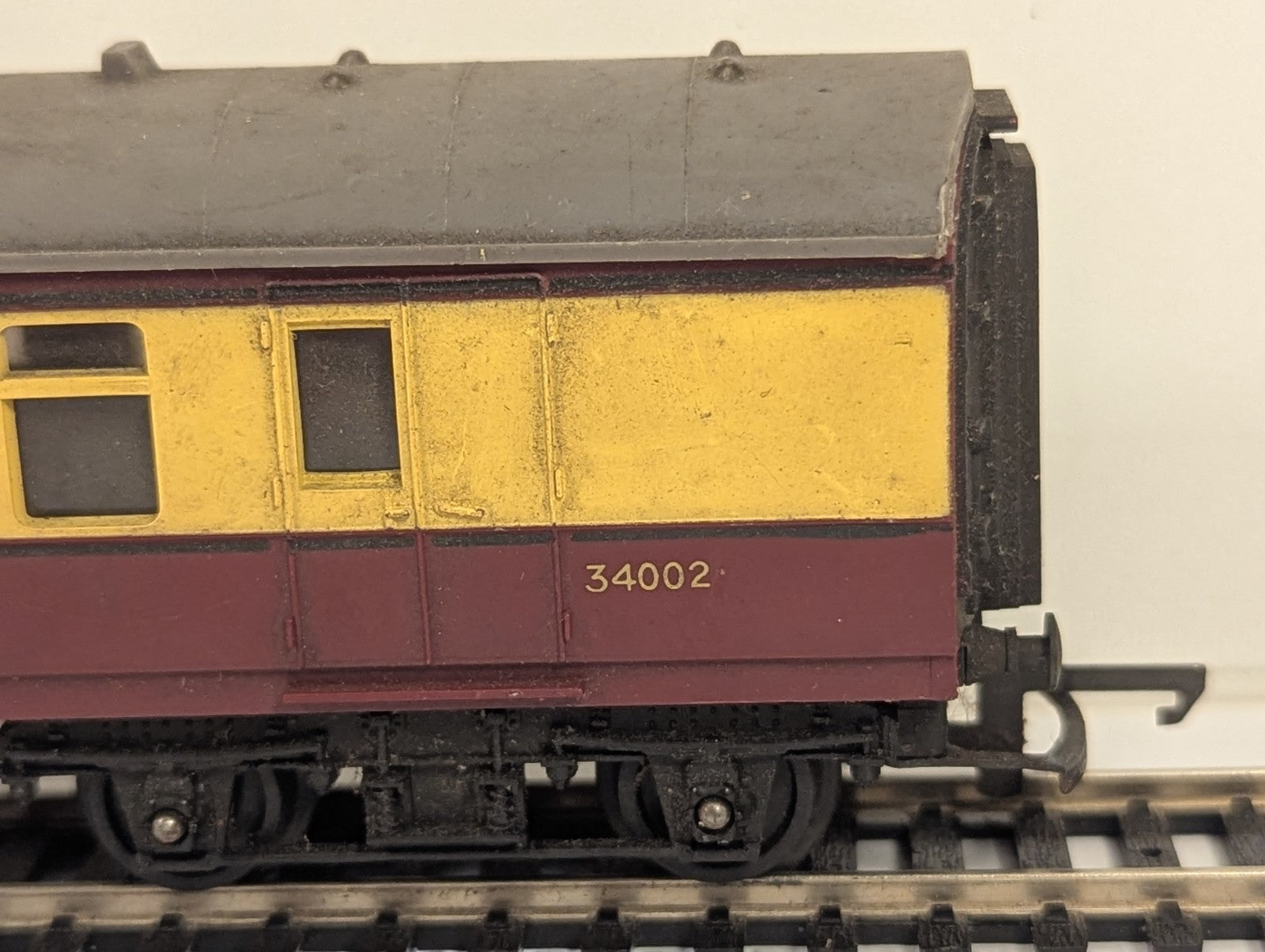 Tri-ang R224 OO Gauge BR Short Brake Second Coach 34002