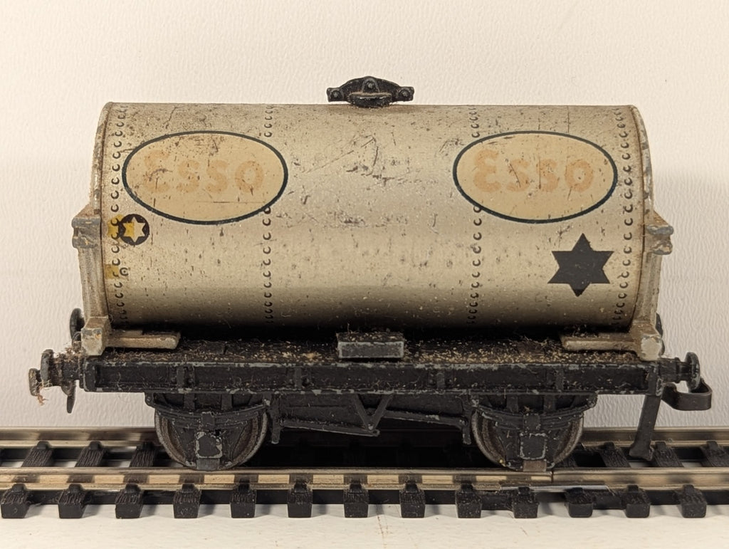 Hornby Dublo D1 OO Gauge Silver Esso Petrol Tank Wagon