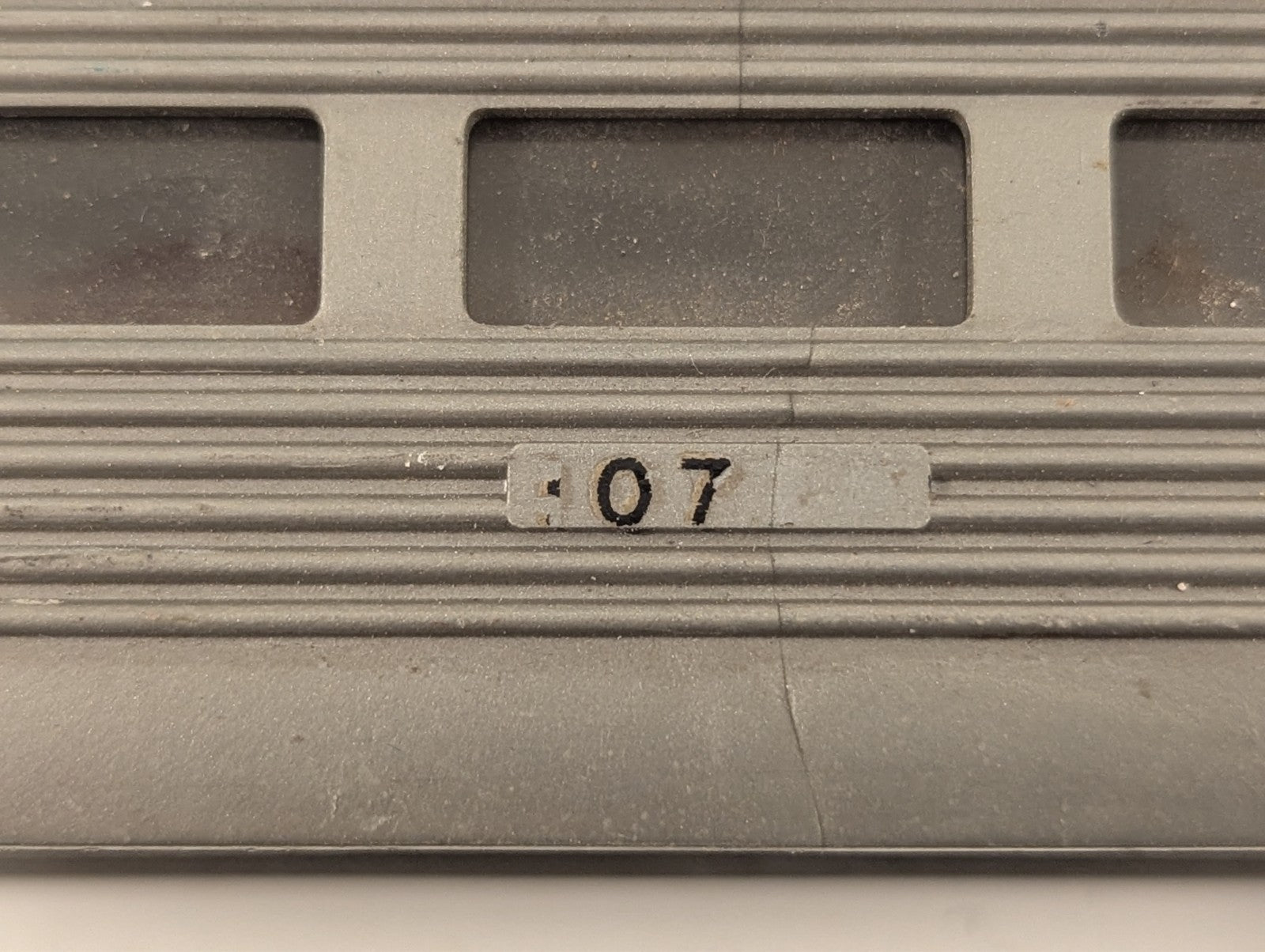 Tri-ang R25 OO Gauge Transcontinental Series Passenger Coach - Damaged decals