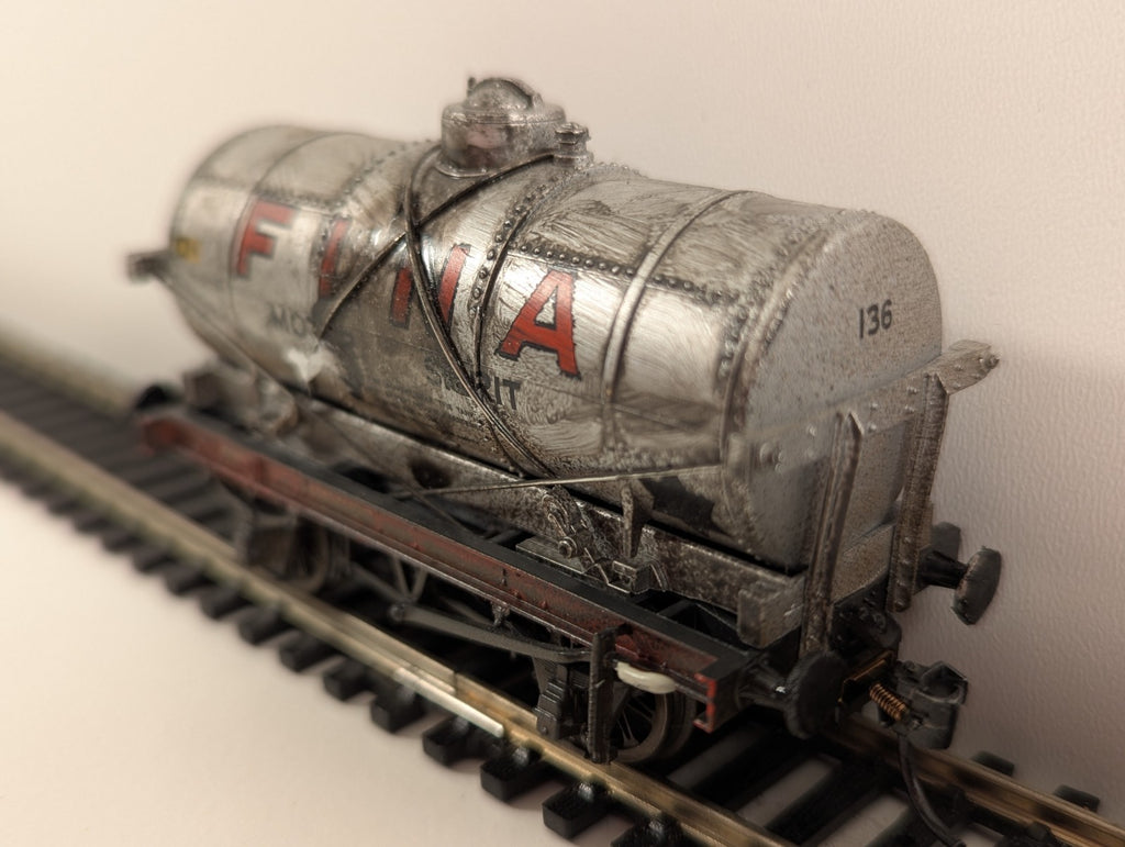 Bachmann 37-680A “Fina” Tank Wagon – Silver Livery – Weathered – OO Gauge