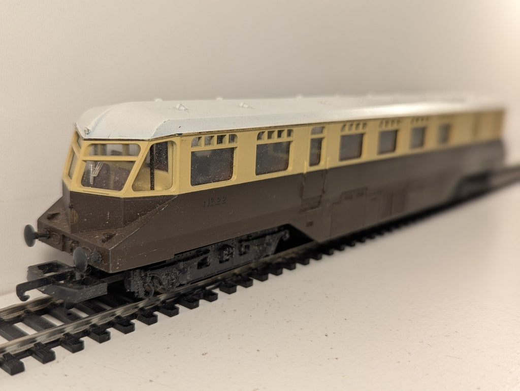 Lima L211 GWR Diesel Railcar Chocolate & Cream