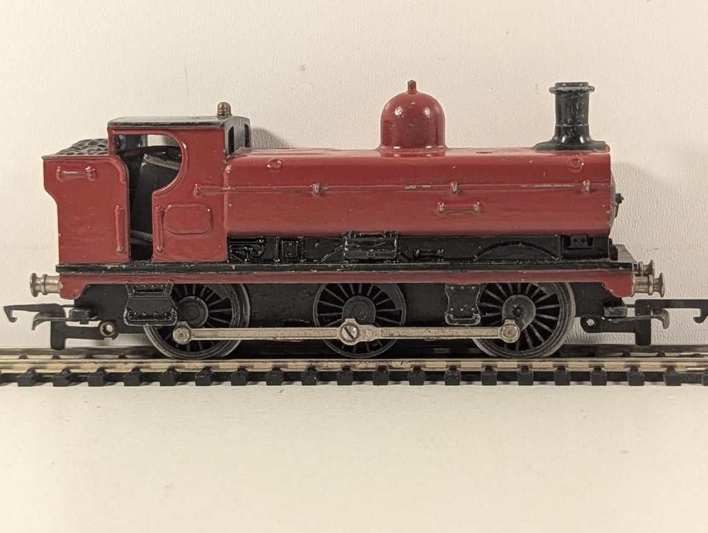 Gaiety Models OO Gauge Pannier Tank 0-6-0 - Repainted London Transport Red