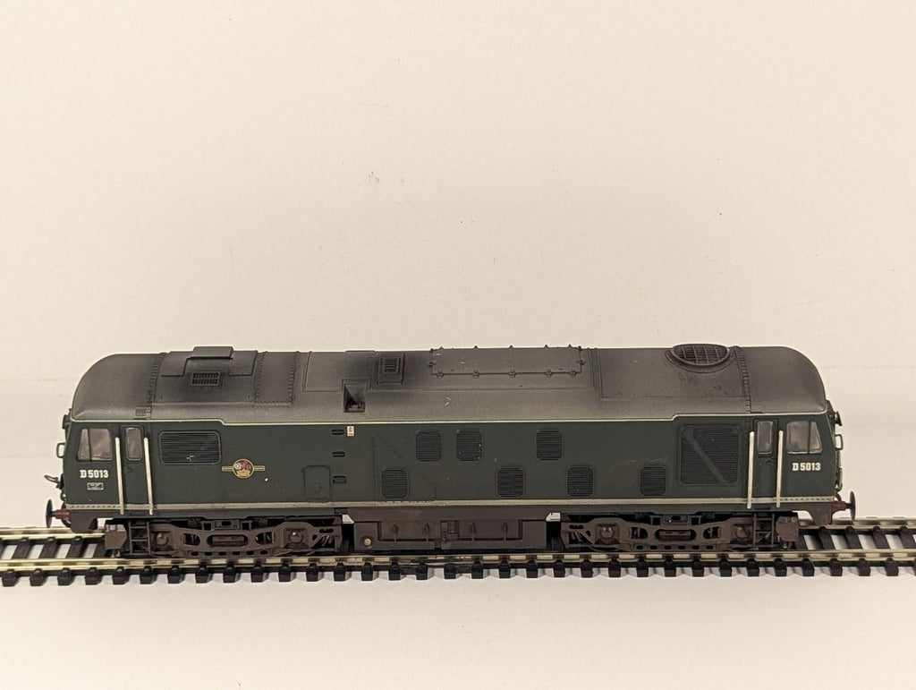 Bachmann OO Gauge Class 24 Diesel Locomotive D5013 BR Green
