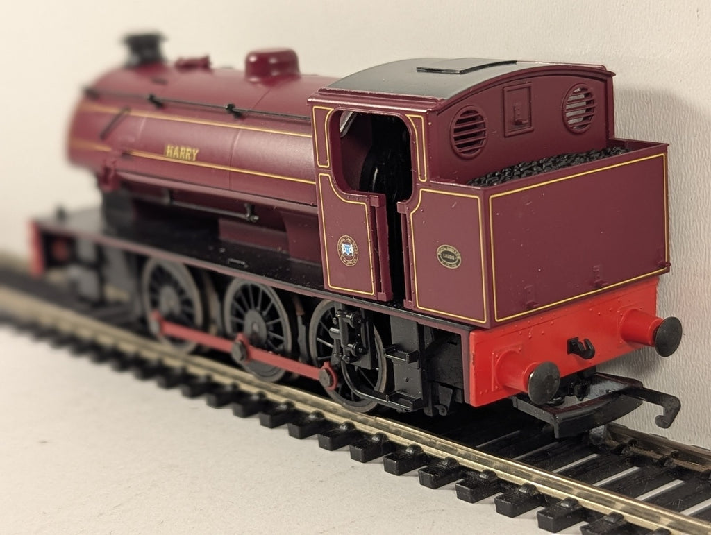 Hornby OO Gauge Class J94 Austerity 0-6-0ST Steam Locomotive Harry NCB Maroon