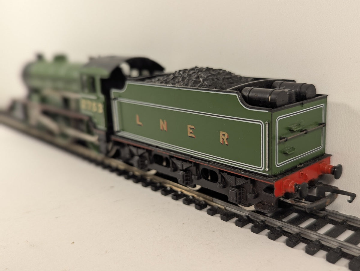 Hornby OO Gauge LNER Class D49/1 4-4-0 'Cheshire' Steam Locomotive 2753