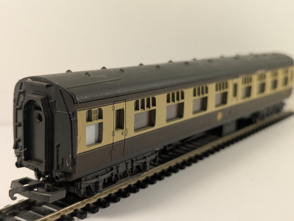 Lima 305333 OO Gauge BR Mk1 Brake 2nd Corridor Coach