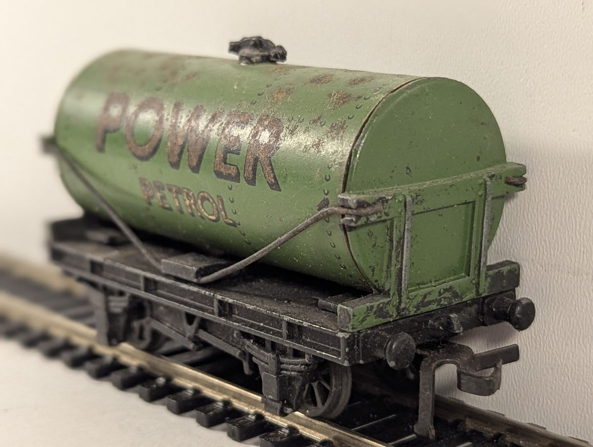 Hornby Dublo OO Gauge Power Petrol Tank Wagon Goods Wagon Power Petrol Green D1