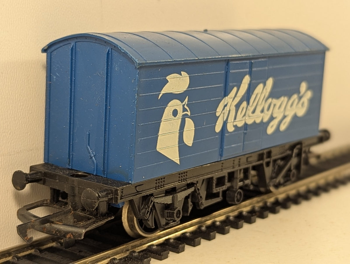Hornby OO Gauge Kellogg's Box Van Goods Wagon Kellogg's Blue R122