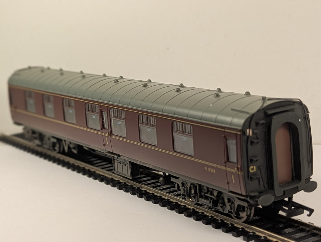 Bachmann 39-051B OO Gauge BR Mk1 FK Corridor First Coach BR Maroon E13333