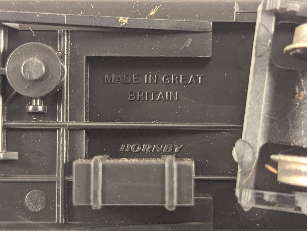 Hornby OO Gauge GWR Brake Third Coach Passenger Coach 4913