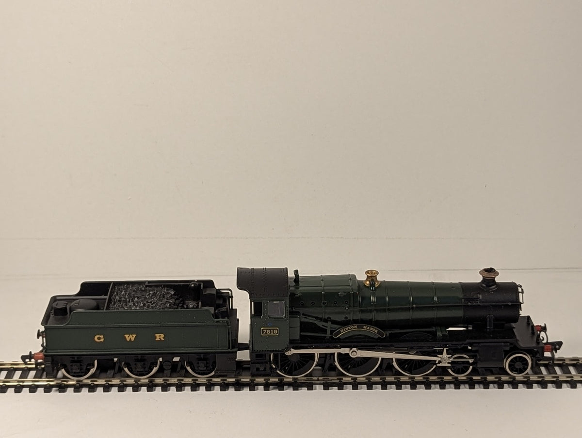 Mainline OO Gauge Manor Class 4-6-0 'Hinton Manor' Steam Locomotive 7819
