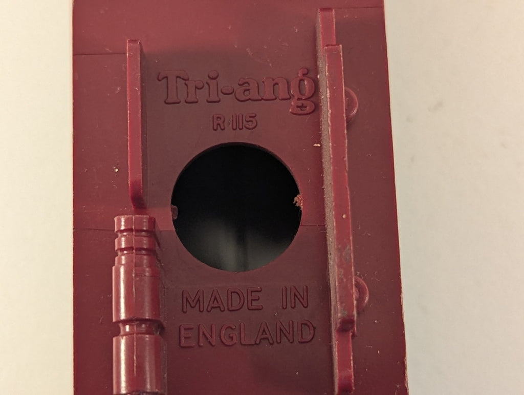 Tri-ang Railways R115 Maroon Caboose OO Gauge